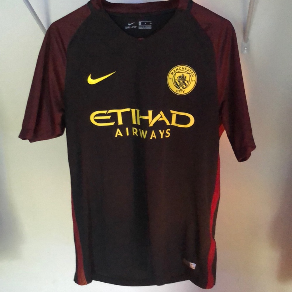 Manchester city 2016 AUTHENTIC Kit. De Bruyne